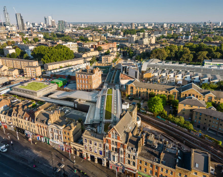 La réouverture historique de la gare de Whitechapel a été un triomphe en matière de conception et de construction